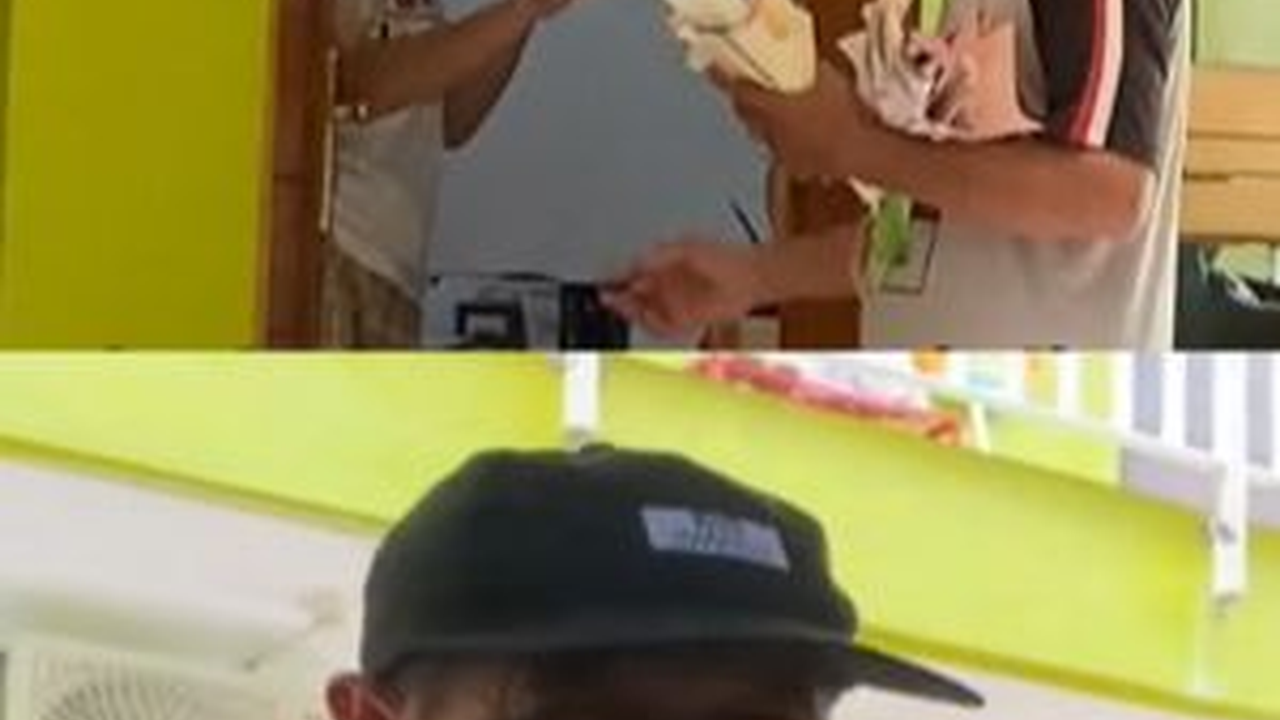 Manis Banget, Aksi Pemilik Kos Bagi-Bagi Bunga untuk Penghuni Kosnya Ini Curi Perhatian