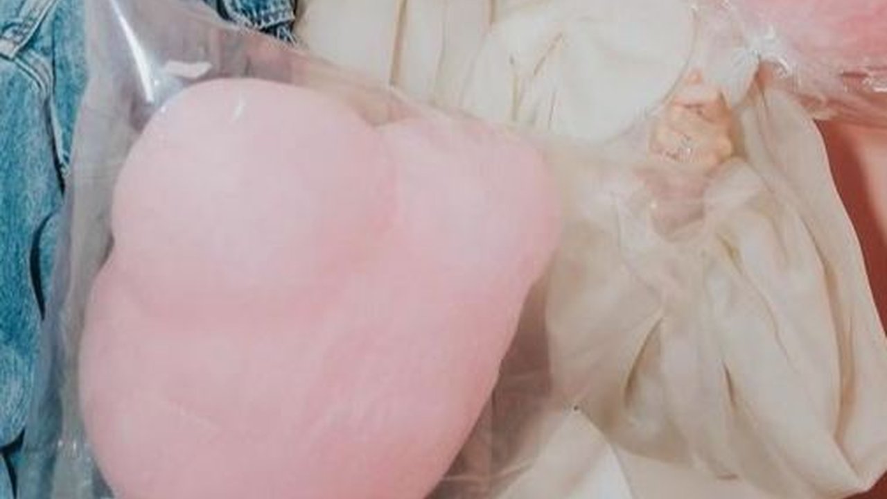 Romantis & Gemesin Abis, Potret BCL dan Tiko Aryawardhana Rayakan Valentine Sambil Kerja