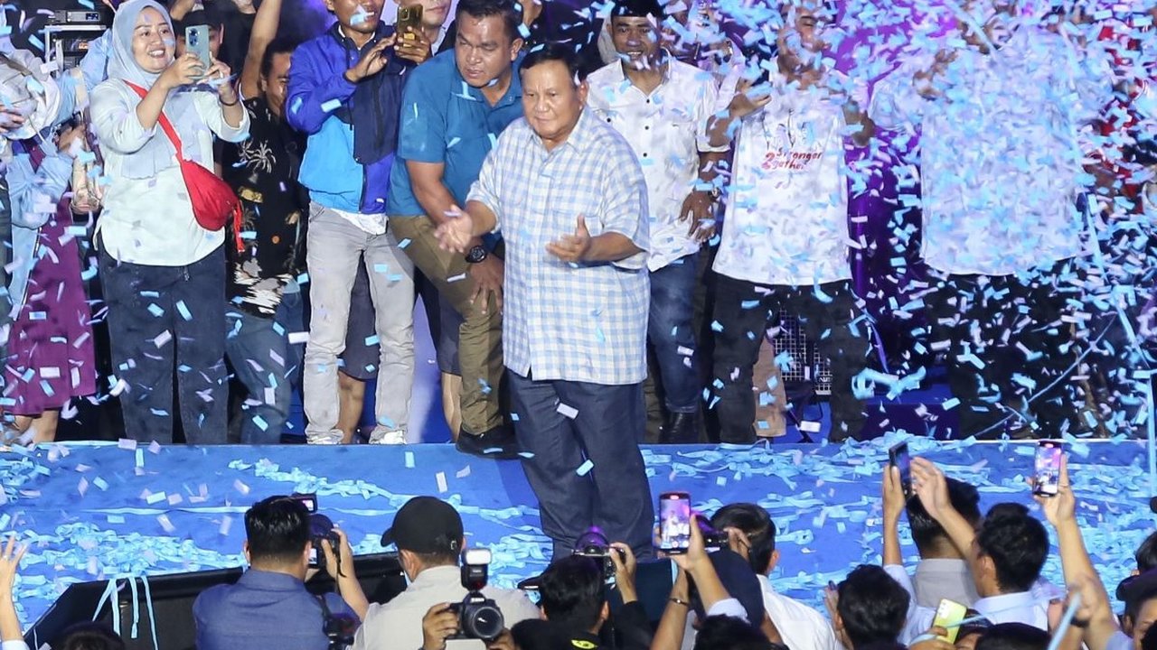 VIDEO: Quick Count Suara Masuk 97 Persen, Prabowo Kokoh di Puncak 6 Lembaga Survei