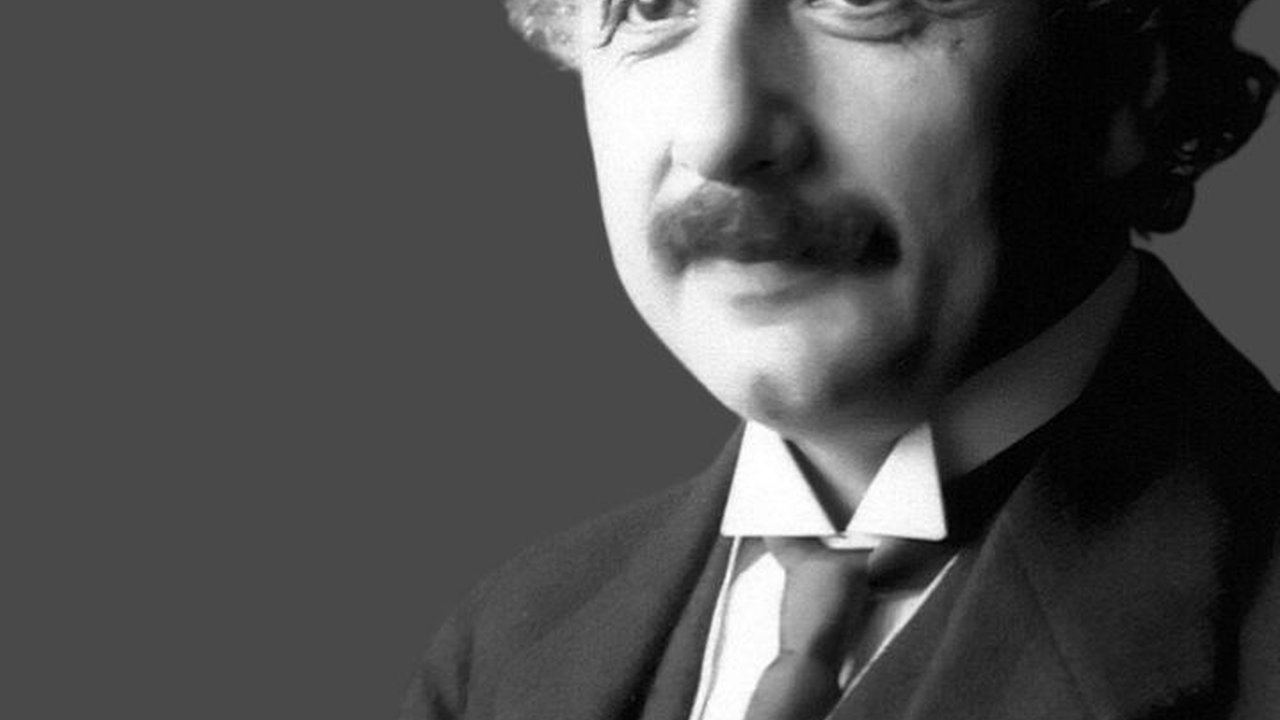 5 Teori Einstein yang Bisa Dilihat di Kehidupan Sehari-hari, Termasuk Warna Emas