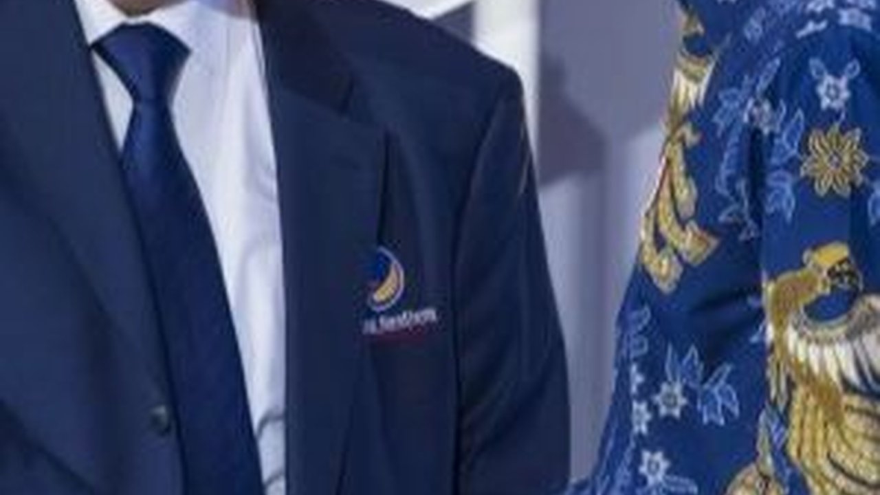 Satu Jam Bertemu di Istana, Ini yang Dibahas Jokowi dan Surya Paloh