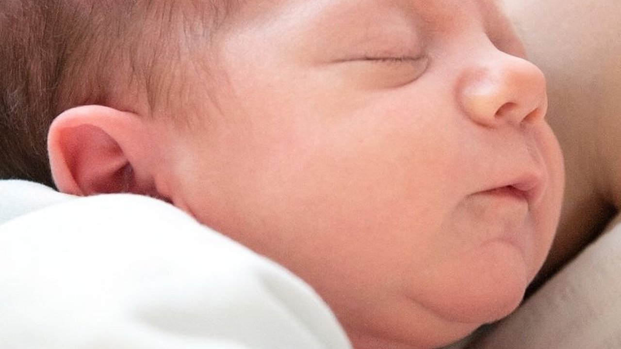 Doa Cukur Rambut Bayi dalam Islam saat Aqiqah Lengkap dengan Tata Caranya