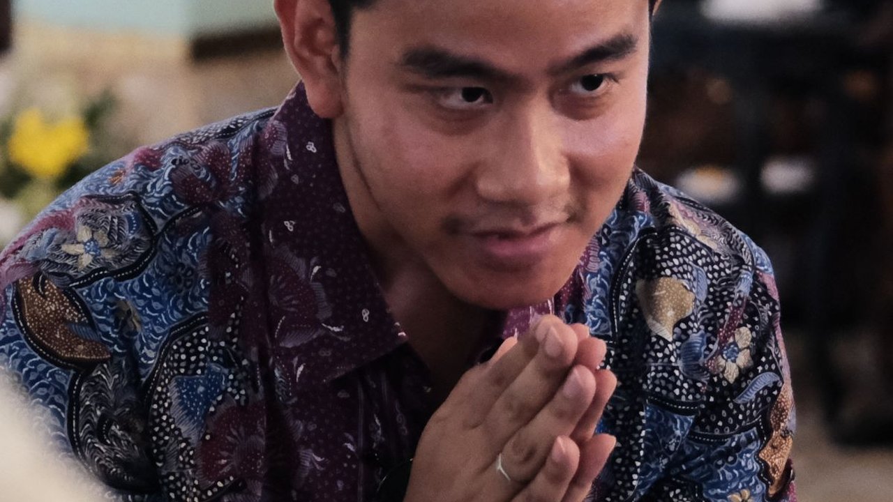 Melihat Keakraban Gibran dan Didit Anak Prabowo di Acara Kenaikan Tahta ke Dua KGPAA Mangkunegara X