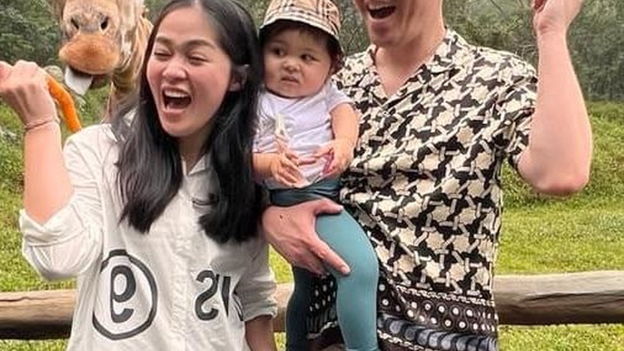 Potret Kompak Gracia Indri dan Gisela Cindy saat Liburan di Indonesia, Bawa Baby Nova Jalan-jalan ke Taman Safari