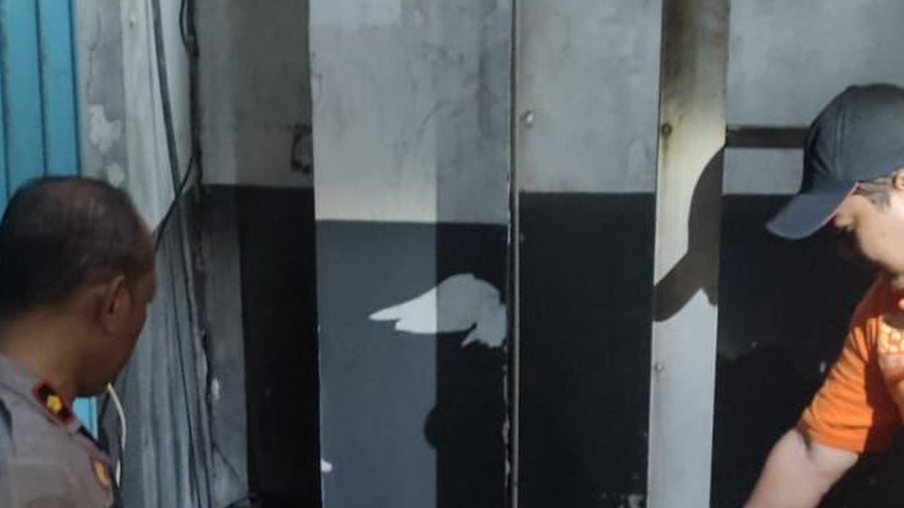 Mayat Pria Paruh Baya Ditemukan Dalam Tandon Air, Ada Luka di Tangan dan Kepala