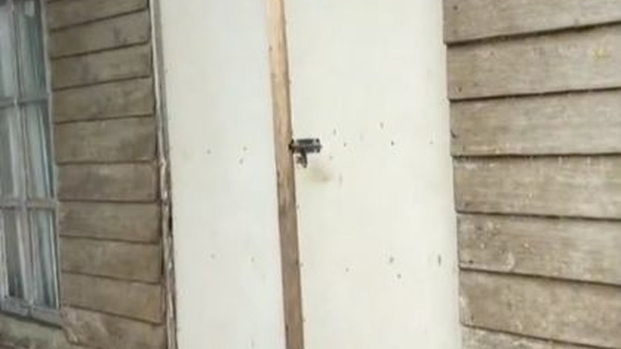 Diputusin Gara-Gara Rumah Kayak Gubuk, Cewek ini Tunjukkan Isi Sebenarnya Auto Bikin Syok