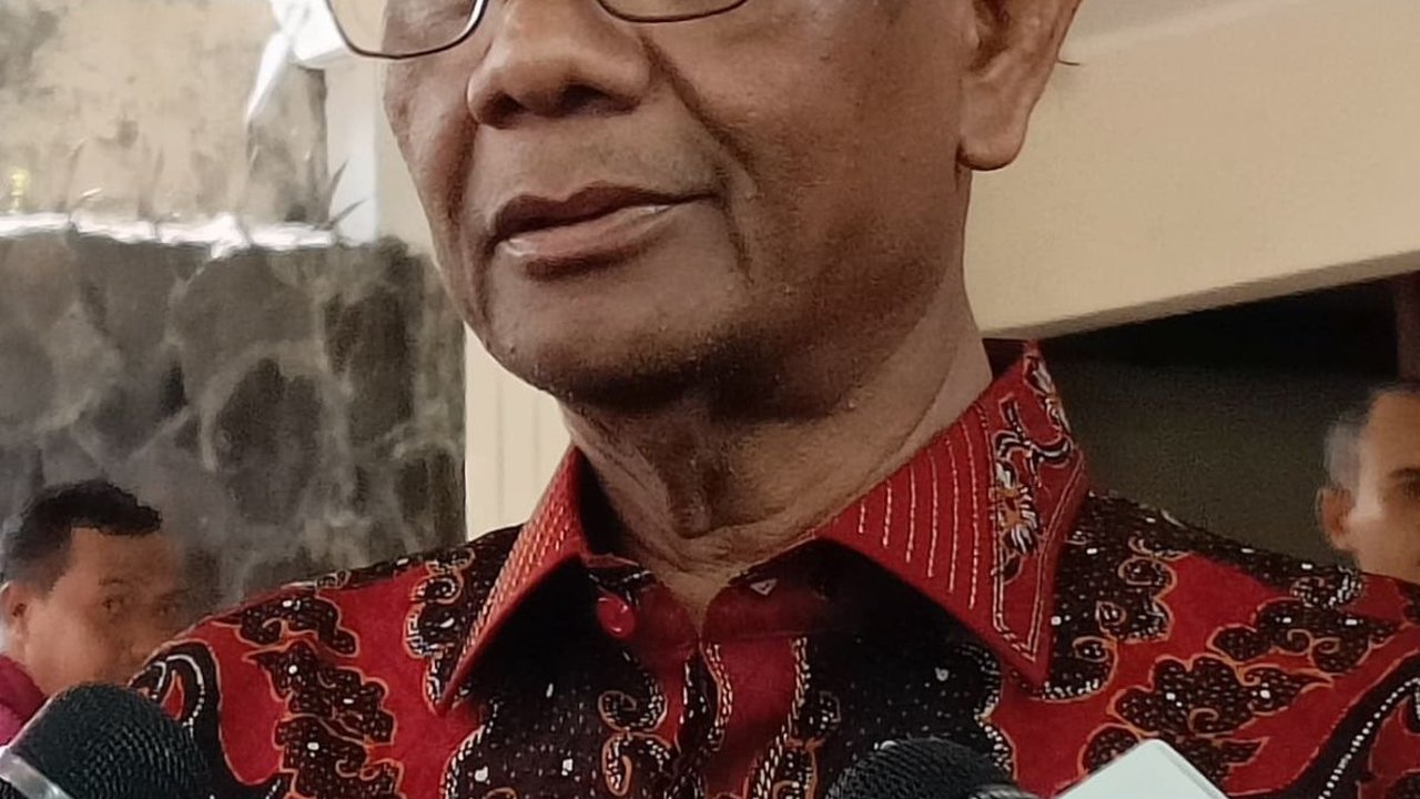 Respons Mahfud soal Pertemuan Surya Paloh dengan Presiden Jokowi