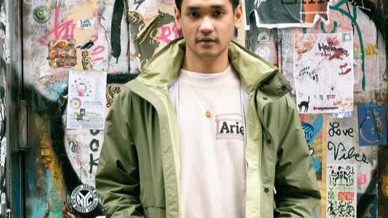 Momen Keseruan Afgan Jalan-jalan di New York, Penampilannya Bikin Salfok
