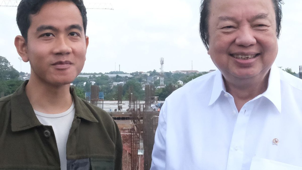 Momen Dato Sri Tahir Panggil Gibran dengan Sebutan 'Pak Wapres' Saat Tinjau Museum di Solo