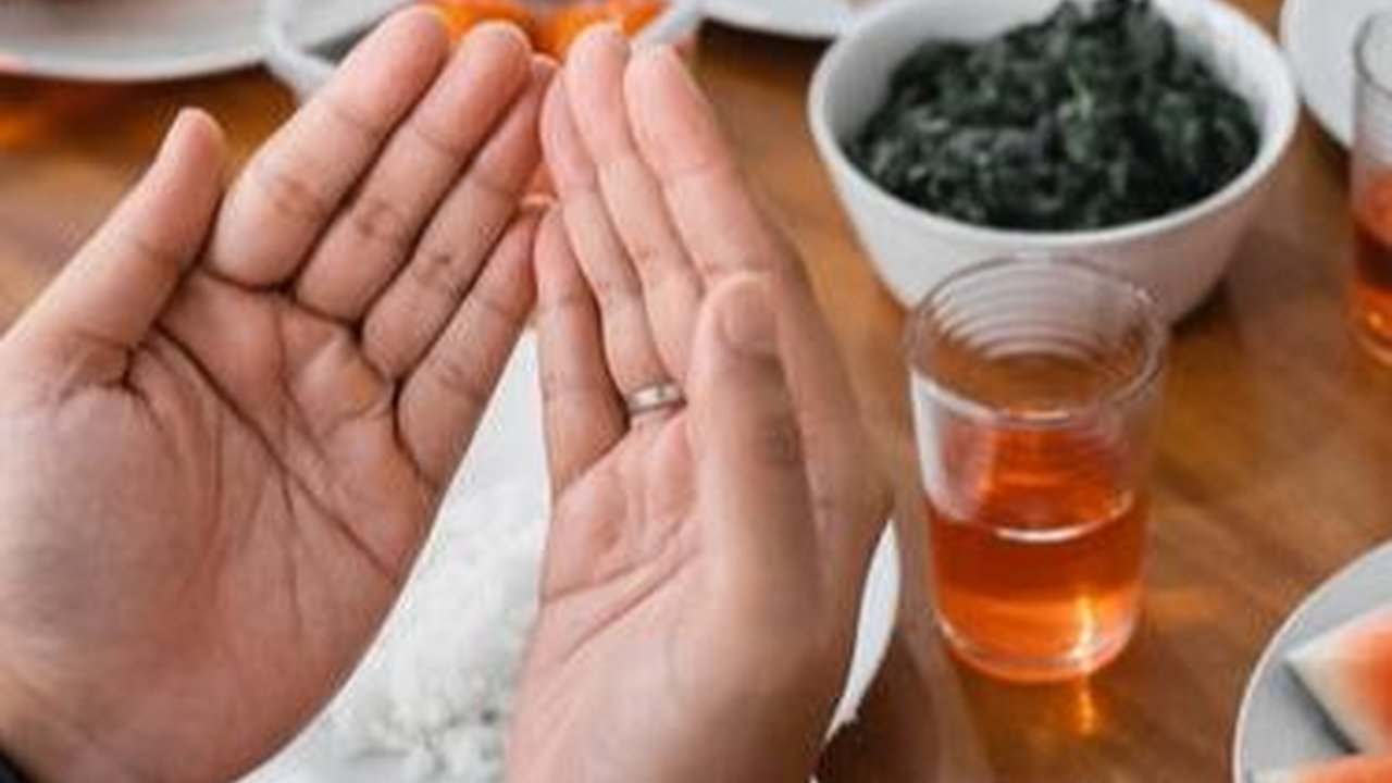 Bacaan Doa Berbuka Puasa Ramadan & Sunnah Lainnya, Ketahui Kapan Waktu Membacanya