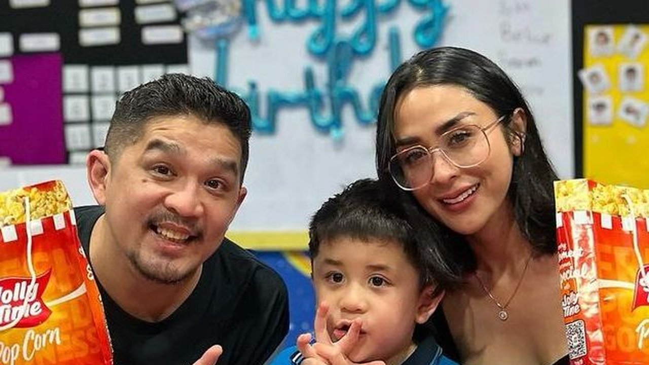 Selvi Kitty Sampaikan Pesan Perpisahan dengan Suami Meski Baru Rayakan Ultah Anak Bersama, Sudah Resmi Bercerai?