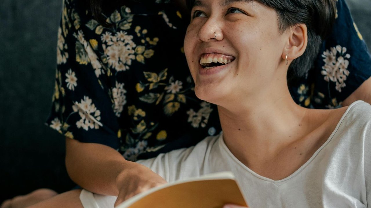 Pantun 4 Bait Lucu, Receh dan Bikin Perut Tergelitik