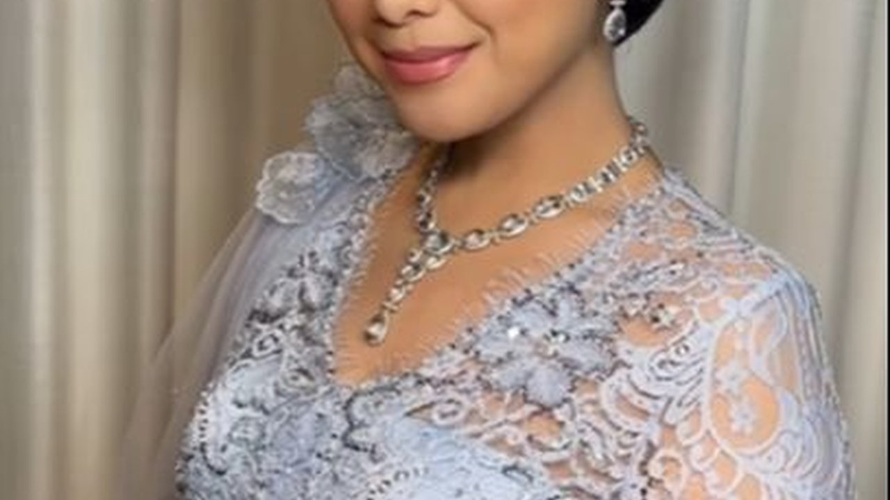 Penampilan Cantik Annisa Pohan dan Almira di Pelantikan AHY jadi Menteri ATR, Kenakan Kebaya Biru Muda Curi Perhatian