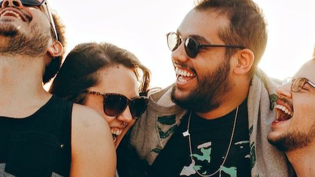 30 Pantun Teka Teki dan Jawabannya Lucu Bikin Ngakak, Bisa Dilontarkan Saat Kumpul Bareng