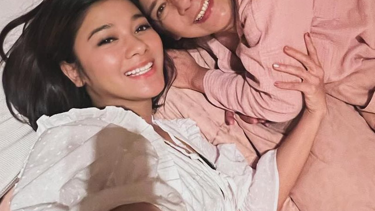 Lydia Kandou Ultah ke-61, Intip Potret Kejutan Istimewa dari Naysilla Mirdad