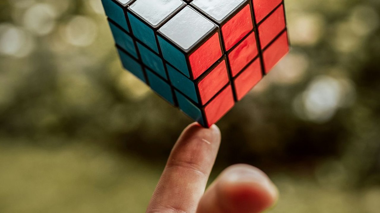 Rumus Rubik 3x3, Berikut Ini Cara Menyelesaikan dengan Cepat dan Mudah