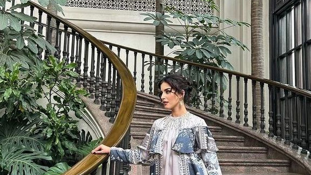 8 Foto Tasya Farasya Perdana Runway Bareng Suami: Kayak Resepsi