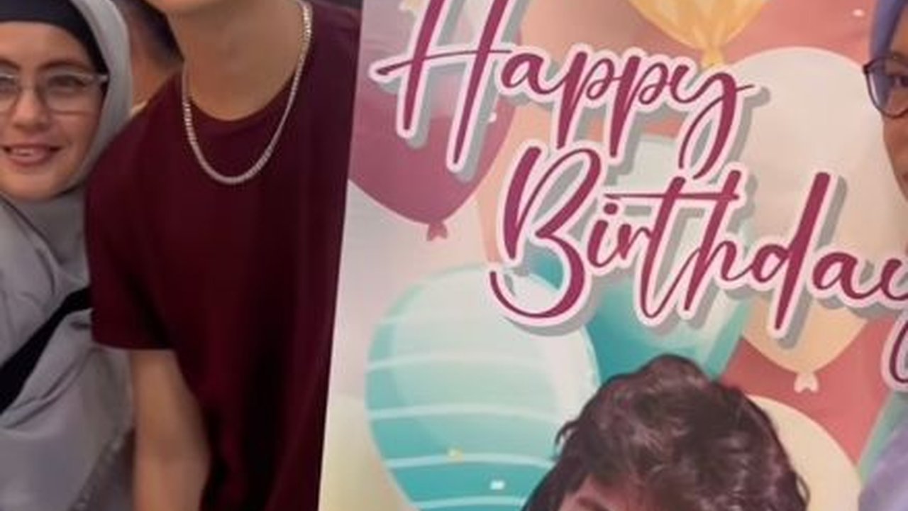 Momen Kejutan Ulang Tahun Raden Rakha Pemain Magic 5 ke-17, Dapat Banyak Kado