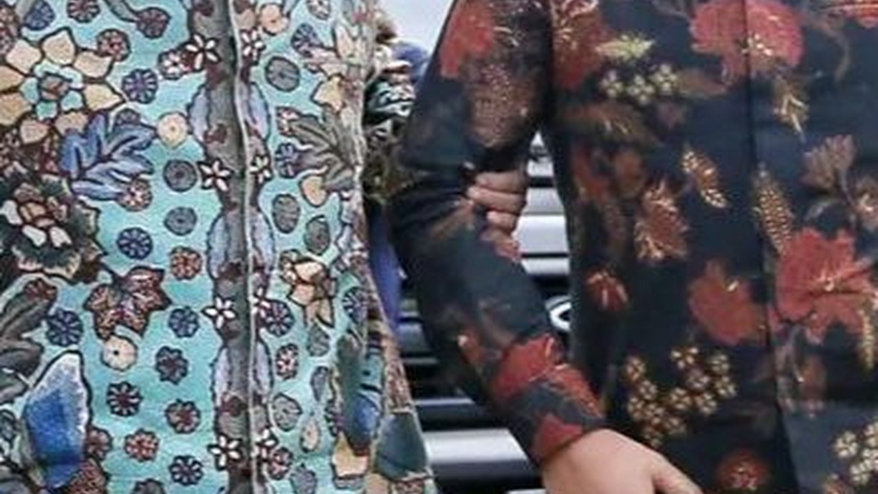 VIDEO: Momen Menko Polhukam Hadi Berlari Kecil Hampiri Mahfud, Penuh Kehangatan