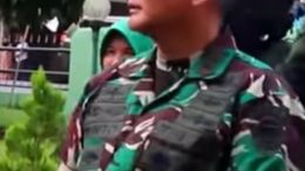 Mayjen Kunto Tertawa dengar Pengakuan Anggota Prajurit dapat Pacar Kakak Kelas 'Tampilan Tua Tapi Perasaan Lebih Mengerti'
