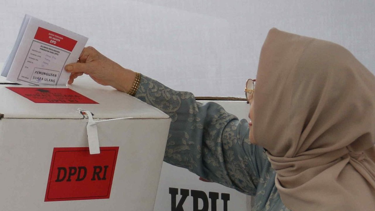 FOTO: Suasana Ratusan Warga Nyoblos Ulang di TPS 043 Menteng