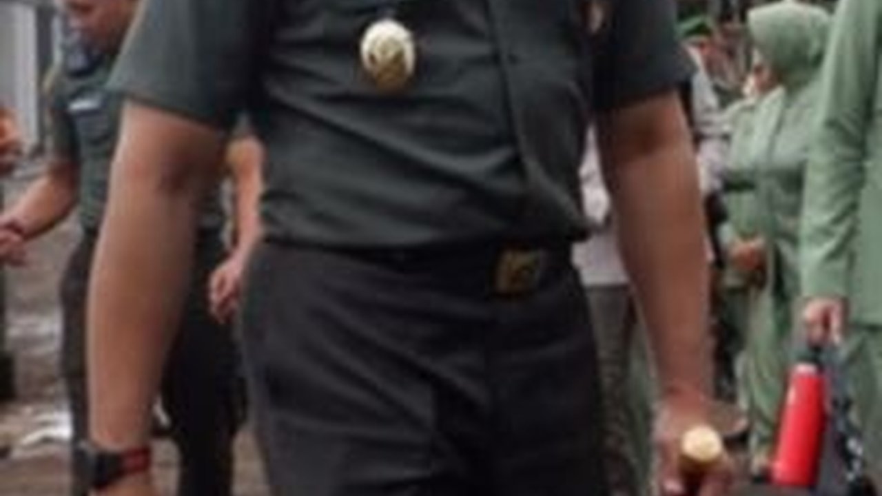 Pesona Istri Brigjen Faisol Eks Paspampres, Anggun saat Dampingi Suami Tugas