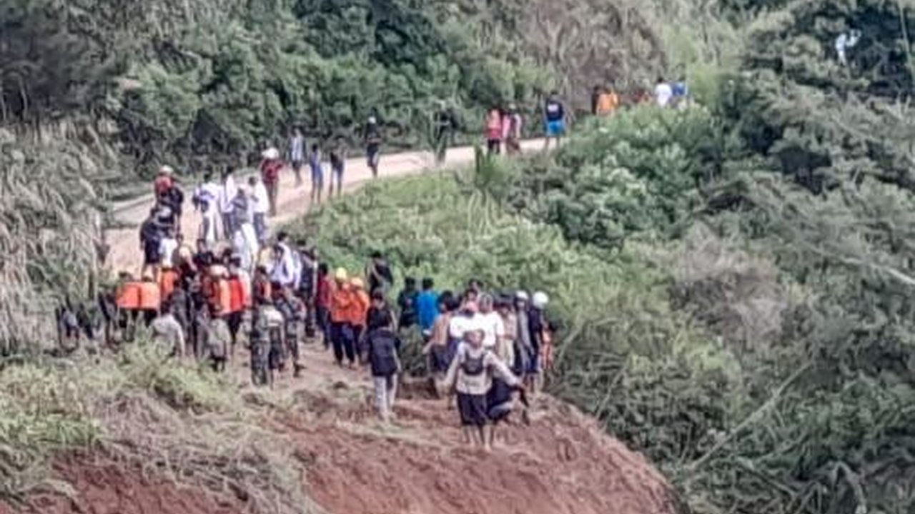Empat Orang Meninggal Dunia dan Akses Jalan Terputus Akibat Longsor di Bastem Utara Luwu