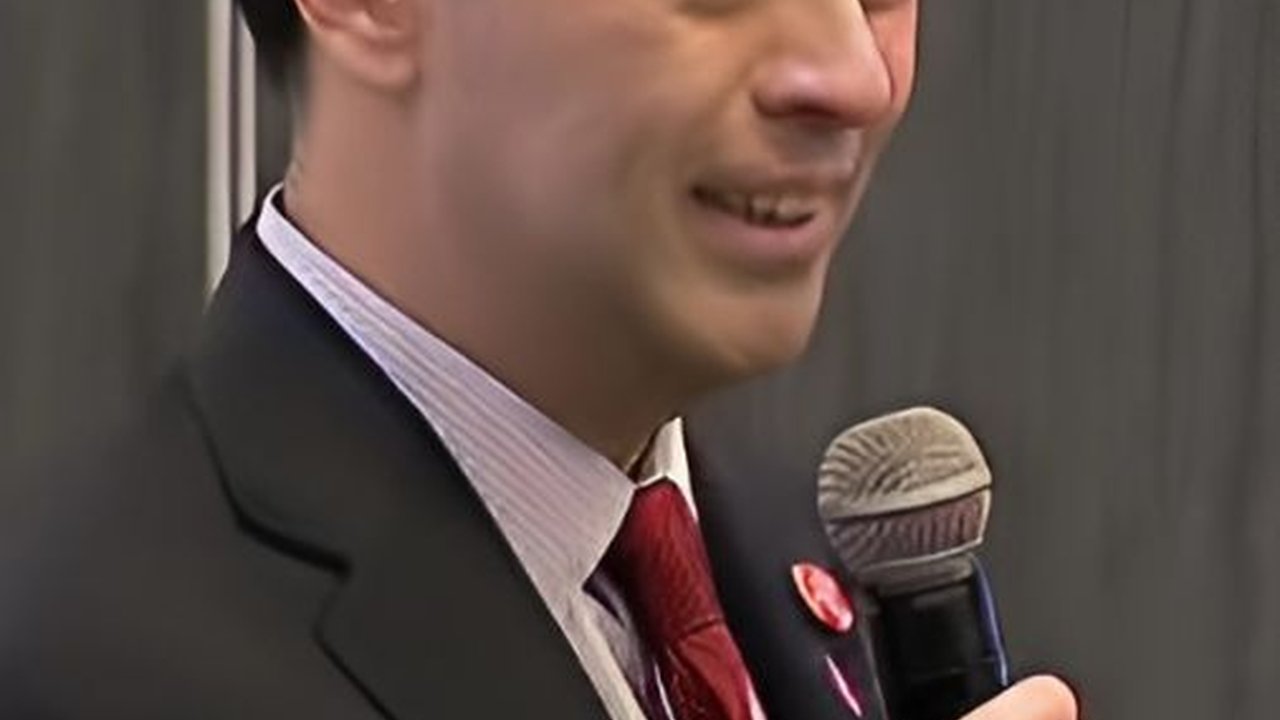 Harga Beras Naik, Tom Lembong Duga Akibat Bagi-Bagi Bansos Saat Kampanye Pilpres 2024