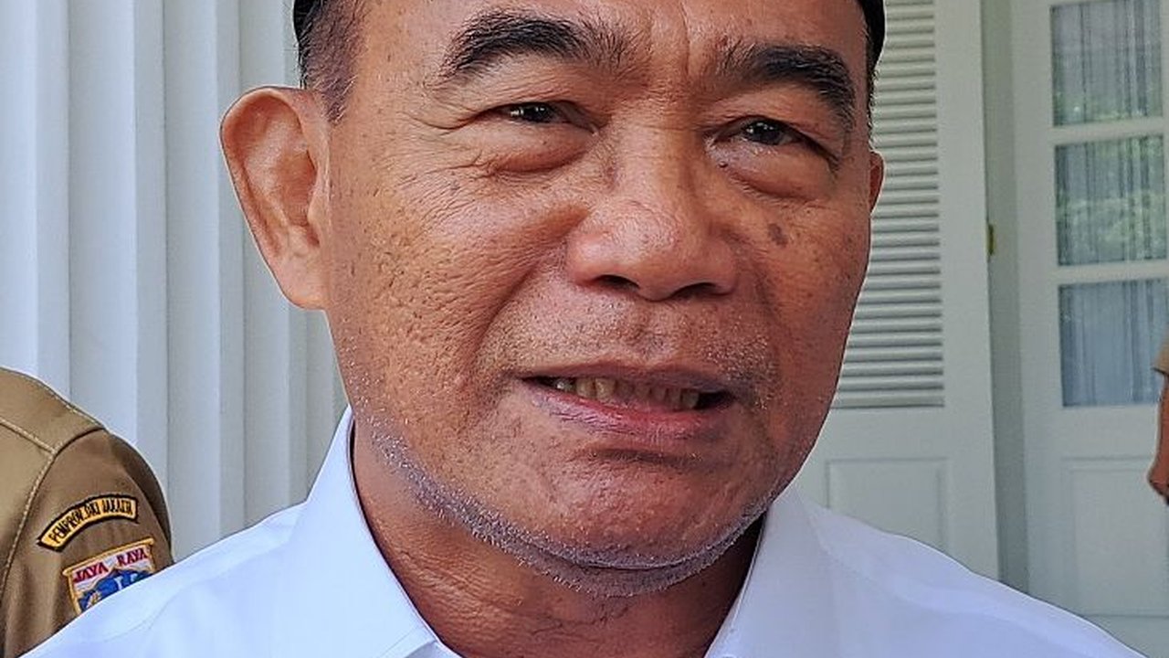 VIDEO: Klarifikasi Menko PMK Muhadjir Dana Bansos Rp490 T: Bukan Hanya Untuk Bansos