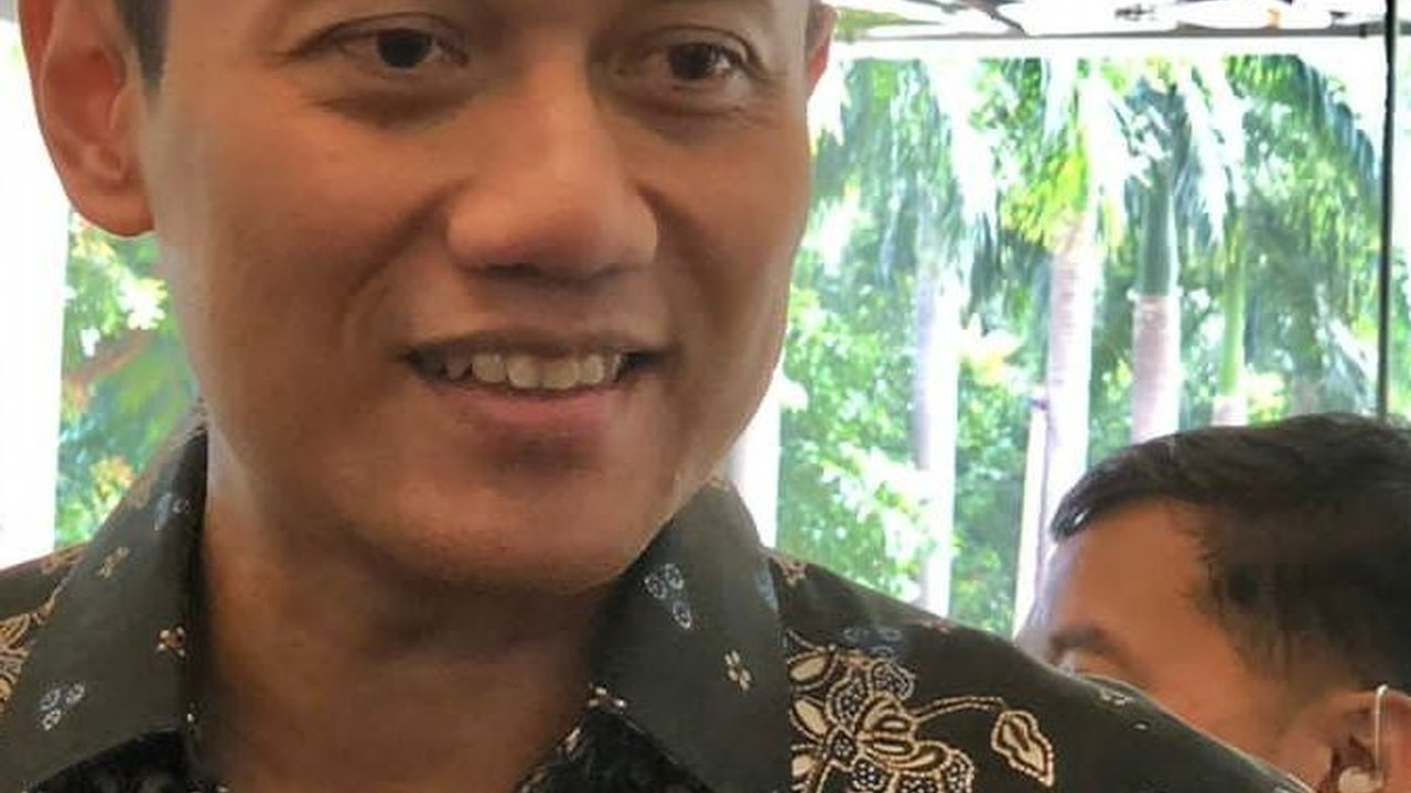 Gaya Menteri AHY Pimpin Rapat Perdana di Kementerian ATR/BPN, Bahas Program 100 Hari Kerja