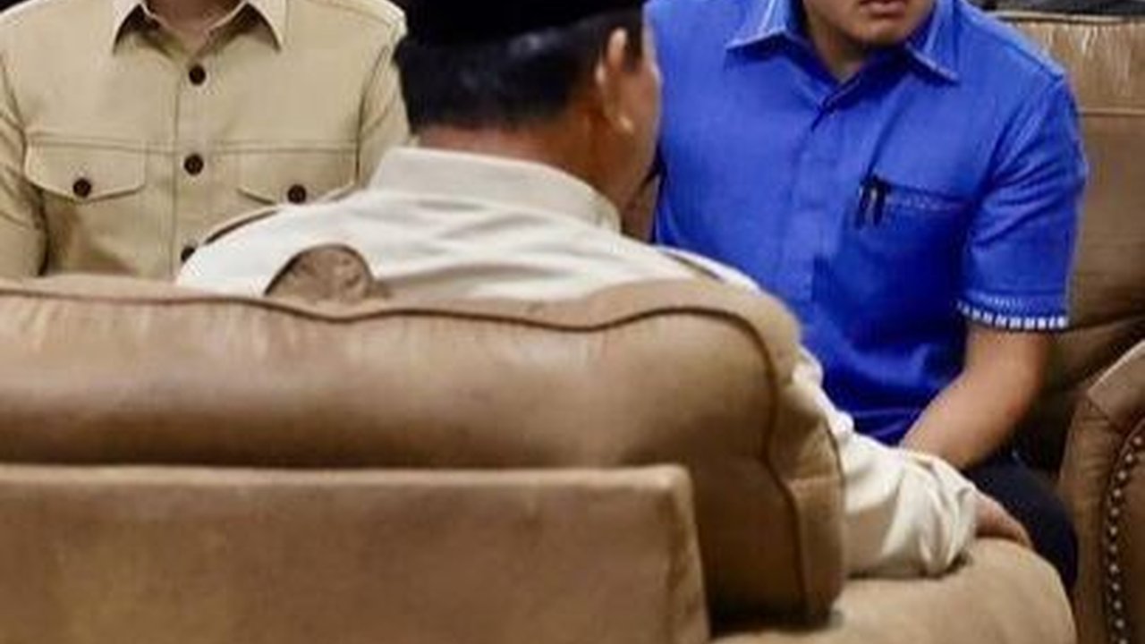 Momen Menhan Prabowo Subianto Duduk Berhadapan sama 3 Ajudan Ganteng, Dengarkan Petuah dari Habib Luthfi