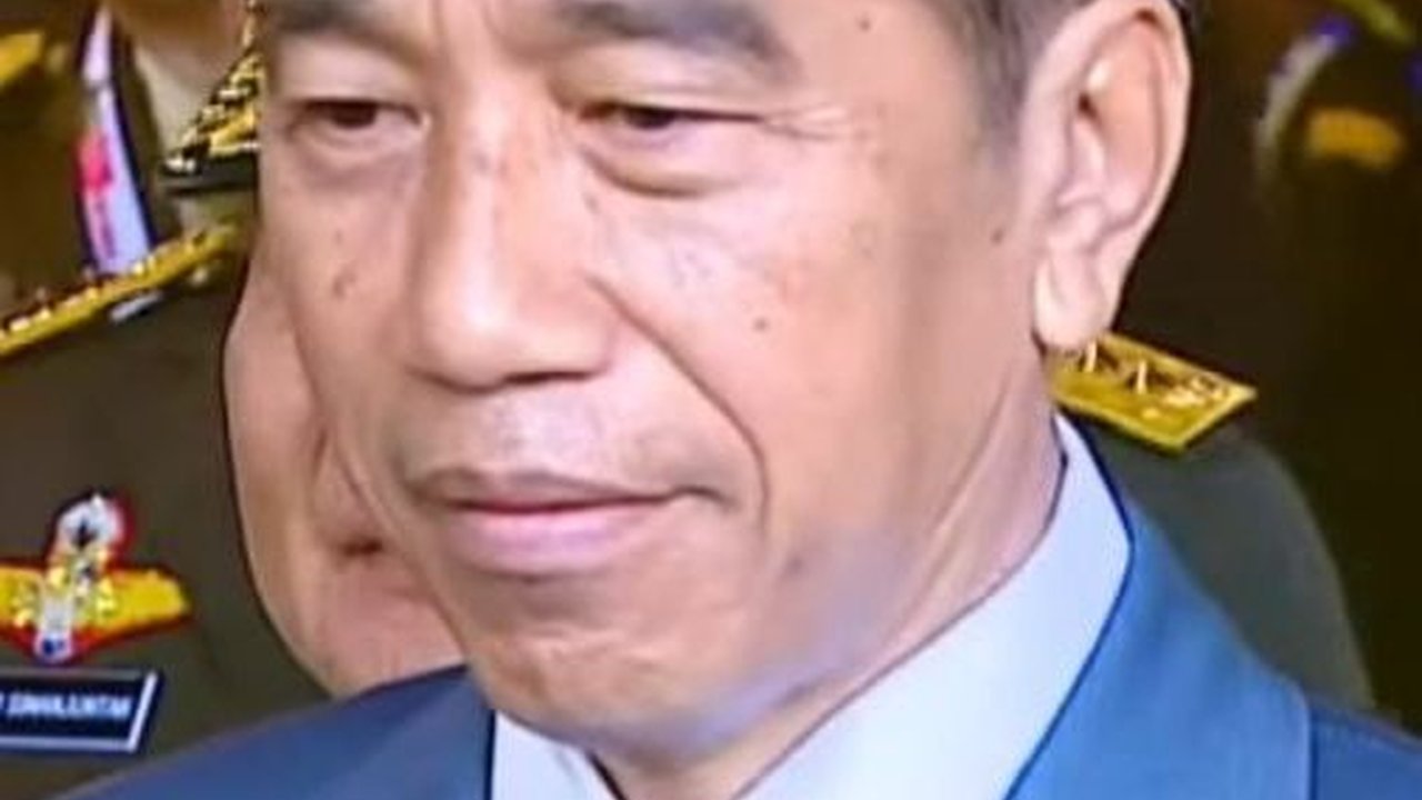 VIDEO: Blak-blakan Jokowi Ungkap Sosok Jenderal Usulkan Prabowo Jadi Bintang Empat