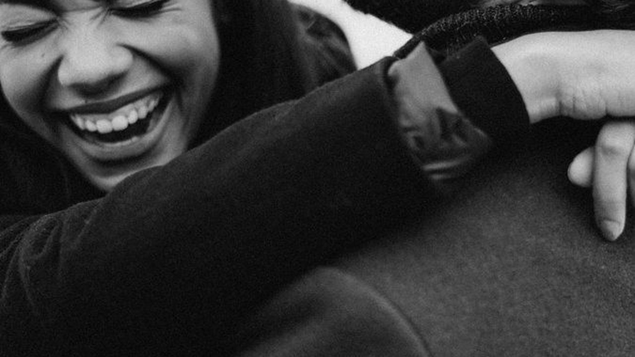 90 Tebakan Lucu Romantis buat Pasangan, Manis Menggelitik
