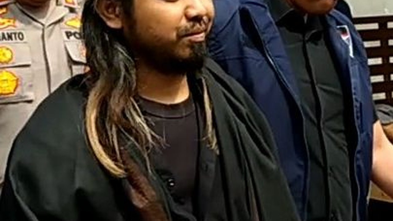 Polisi Amankan Gus Samsudin Terkait Konten Suami Istri Boleh Tukar Pasangan!