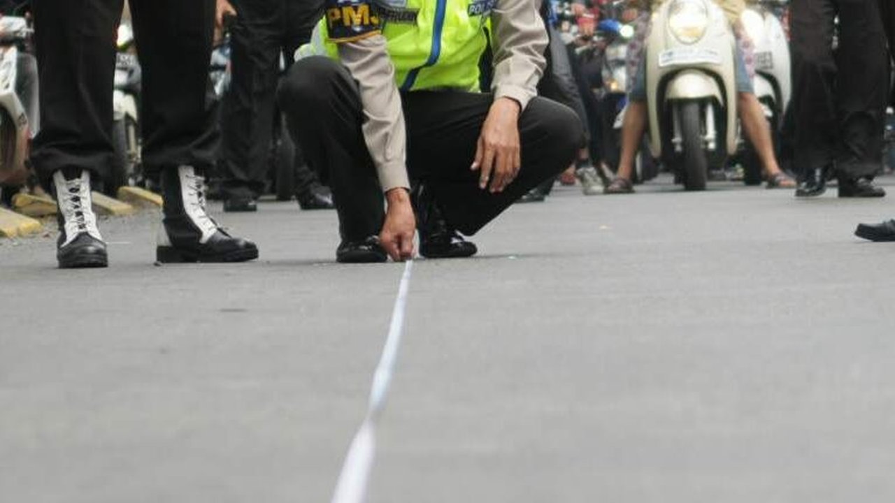 Solar Tumpah di Tikungan Pengkol Semarang Picu Kecelakaan, 2 Pemotor Tewas