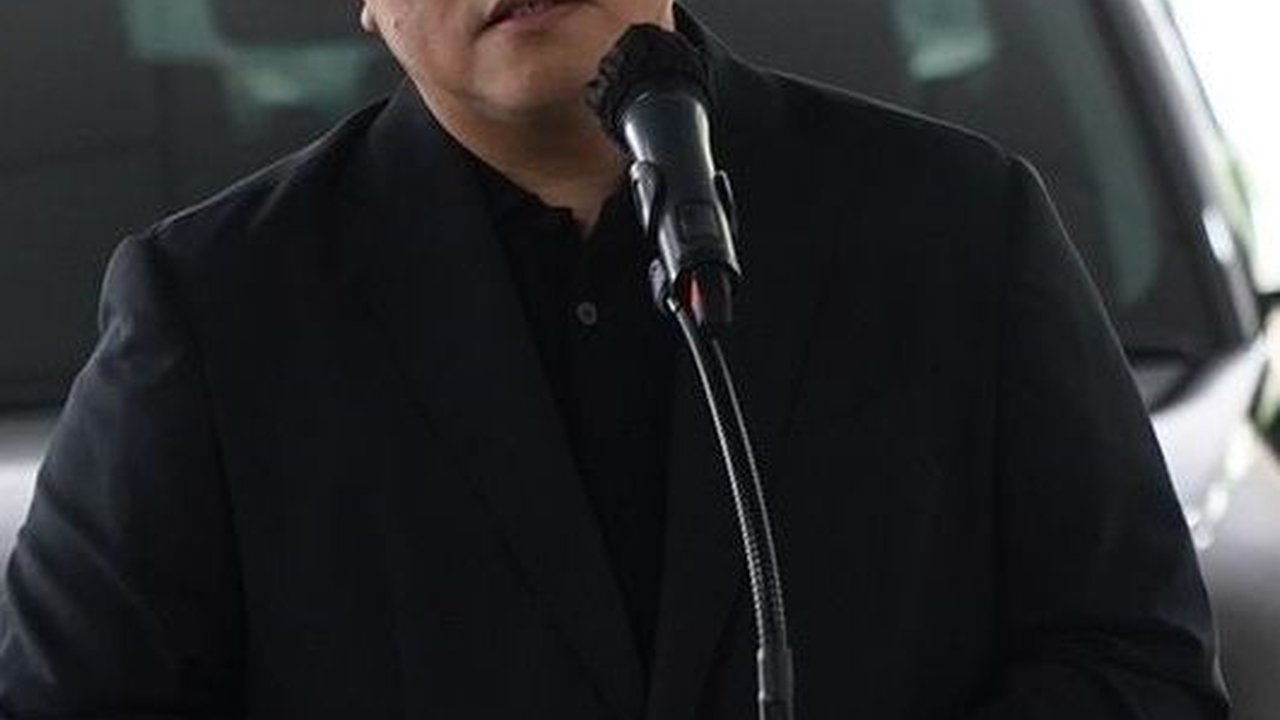 Bansos Jokowi Jelang Pilpres Dikritik, Erick Thohir: Apa yang Salah?