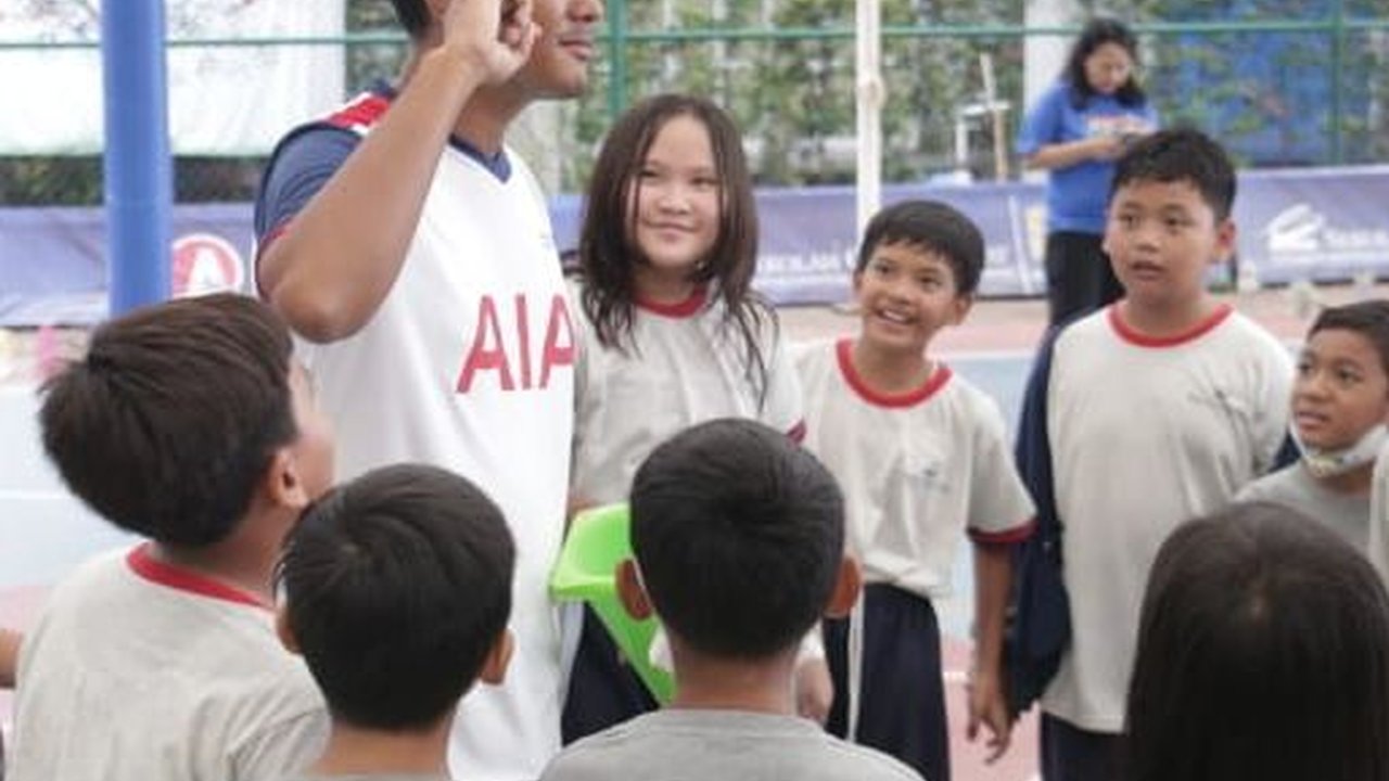 Manajer Pengembangan Tottenham Hotspur Edukasi Pelajar Indonesia Benahi Kualitas Kesehatan