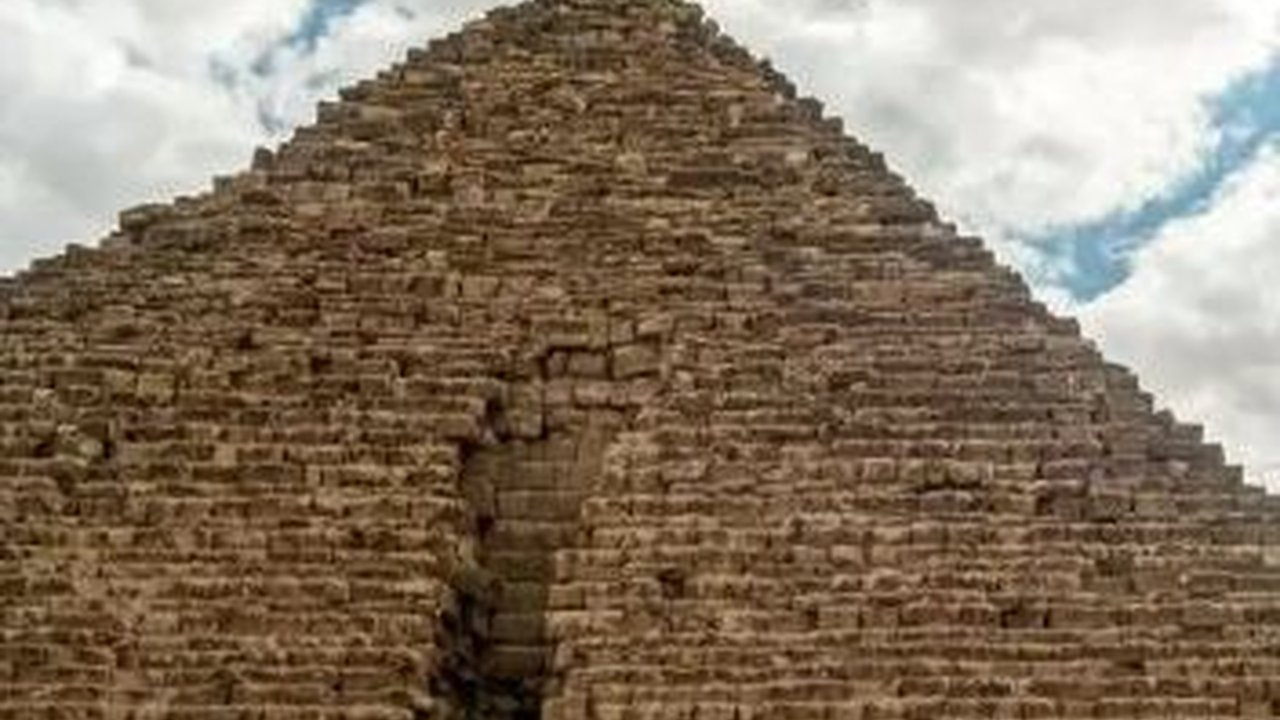 Proyek Restorasi Piramida Giza Bikin Warga dan Arkeolog Mesir Marah, Ini Alasannya