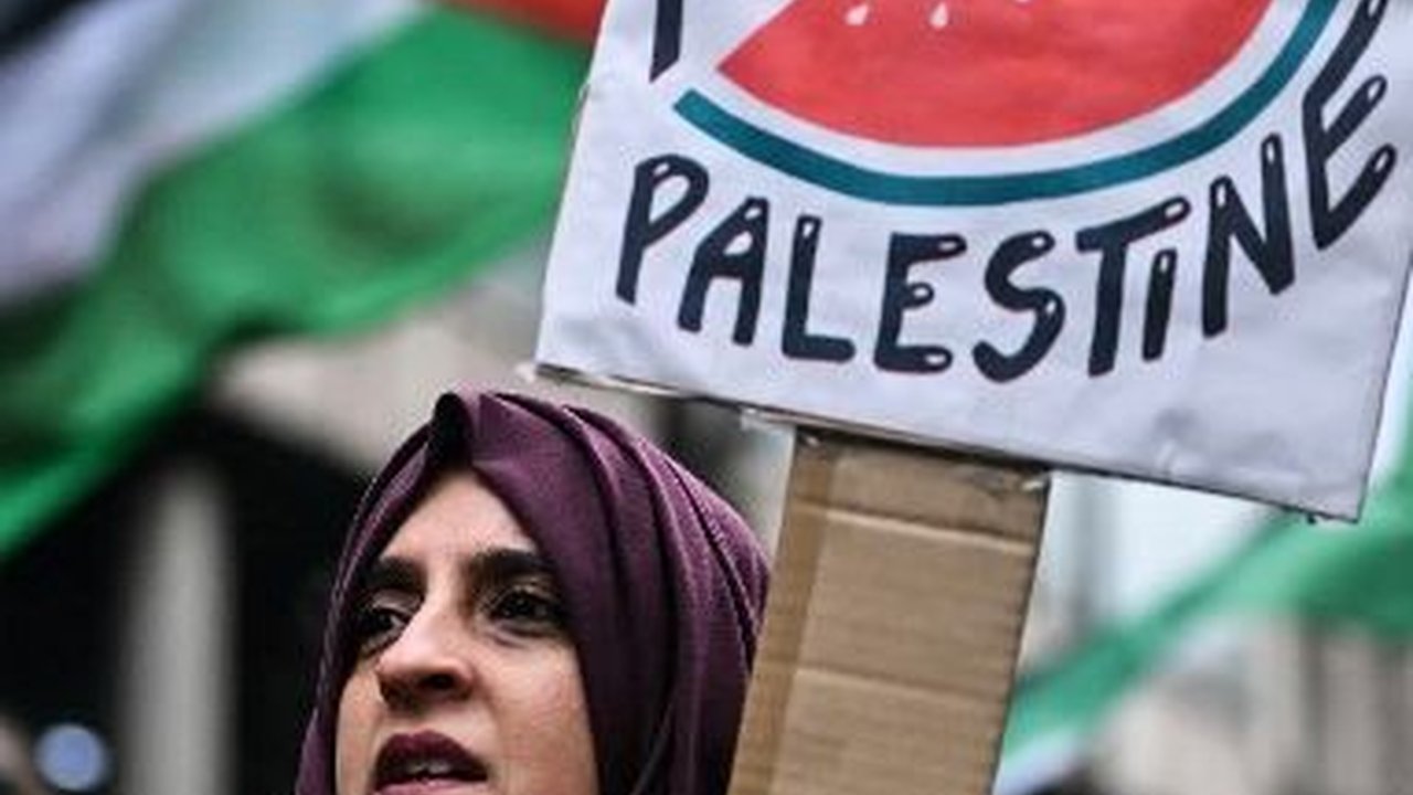 FOTO: Aksi Massa Pro Palestina di London Kembali Demo Tuntut Genjatan Senjata