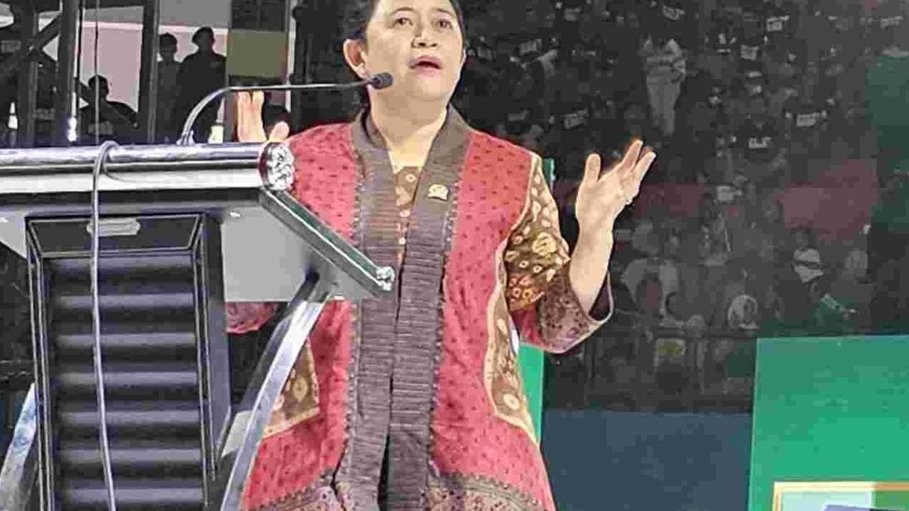 Momen Istri Anies Bersalaman dan Berbincang Santai dengan Puan, Bahas Apa?