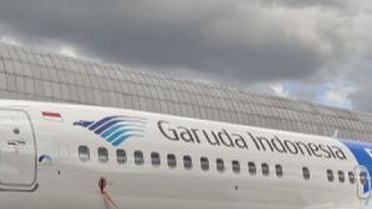 Demi Promosikan Wisata Olahraga, Garuda Indonesia Rela Pesawatnya Dicat Warna Biru