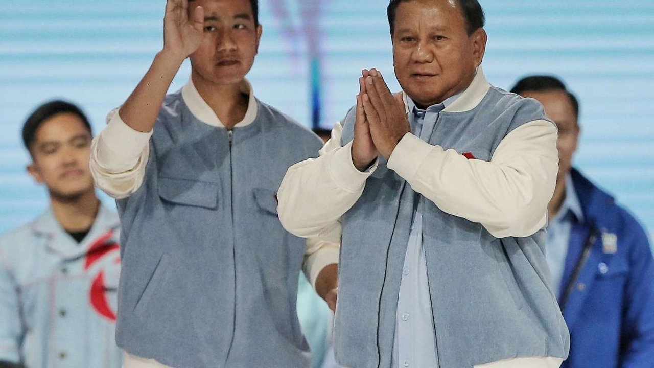 Gibran Jawab Polemik Bansos Jelang Pilpres 2024: Biar Warga Menilai