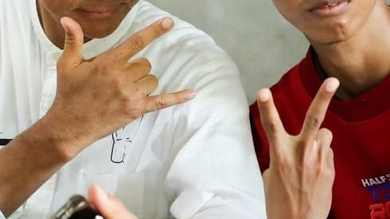 Diteriaki Pendukung Prabowo-Gibran, Ganjar Malah Ajak Makan dan Titipkan Pesan Pemilu Damai