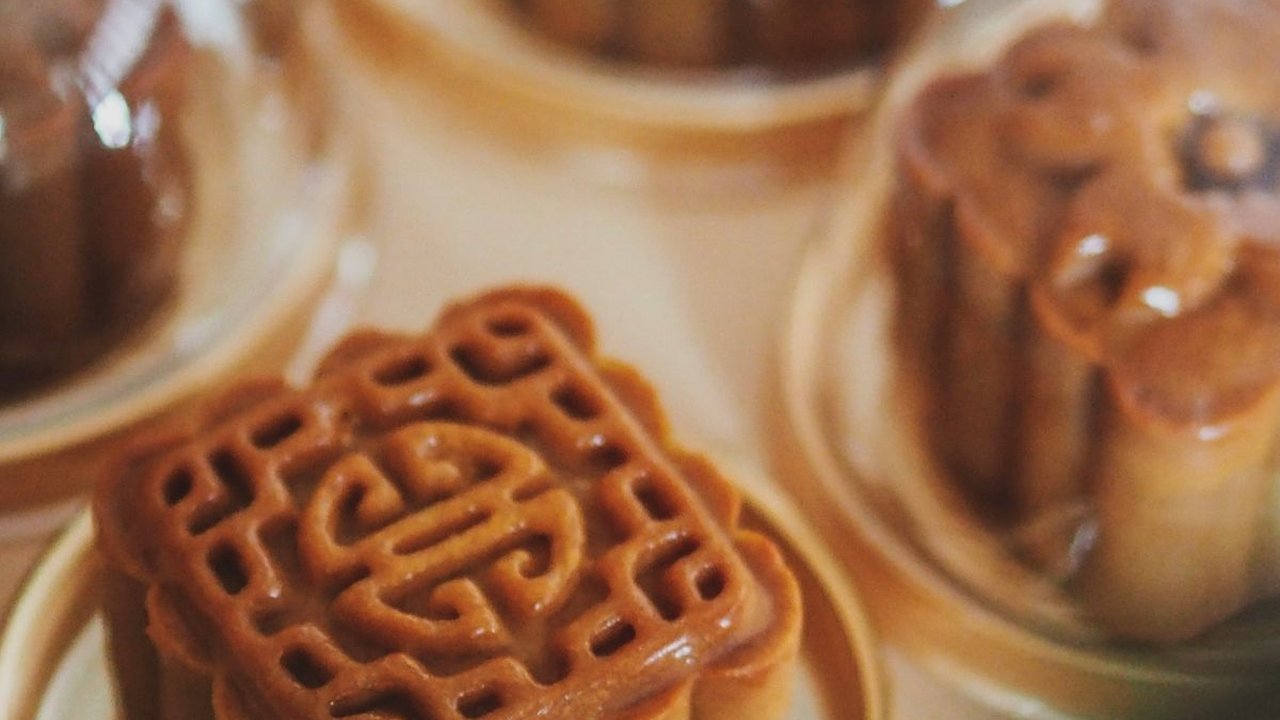 Resep Kue Bulan Isi Kacang Hijau, Sajian Khas Saat Imlek