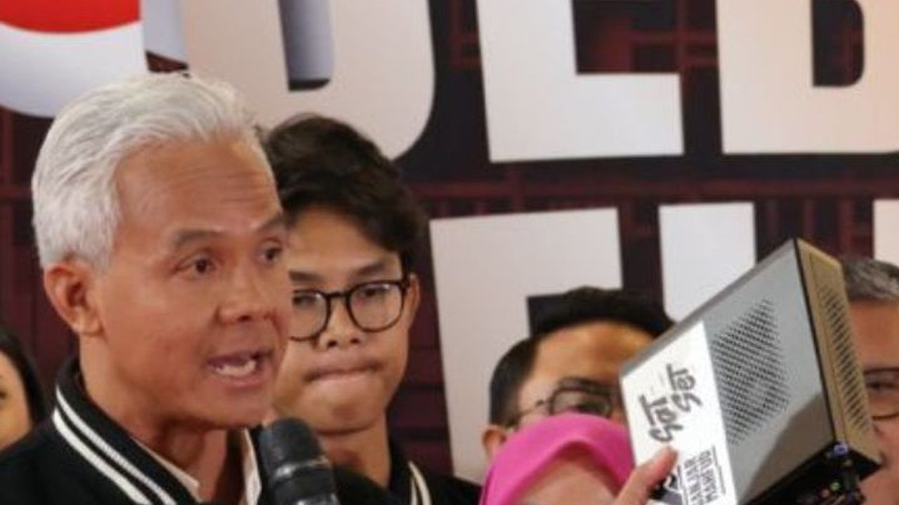 Ganjar: Saya Heran Memang Kemiskinan Kita Naik, Kok Bansos Meningkat?