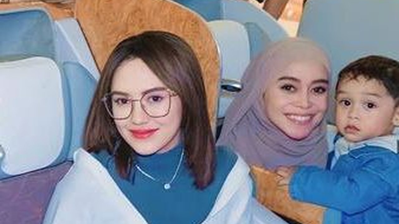 Potret Happy Asmara Liburan di Italia Bareng Deretan Artis Ternama, Penampilannya Buat Terpesona