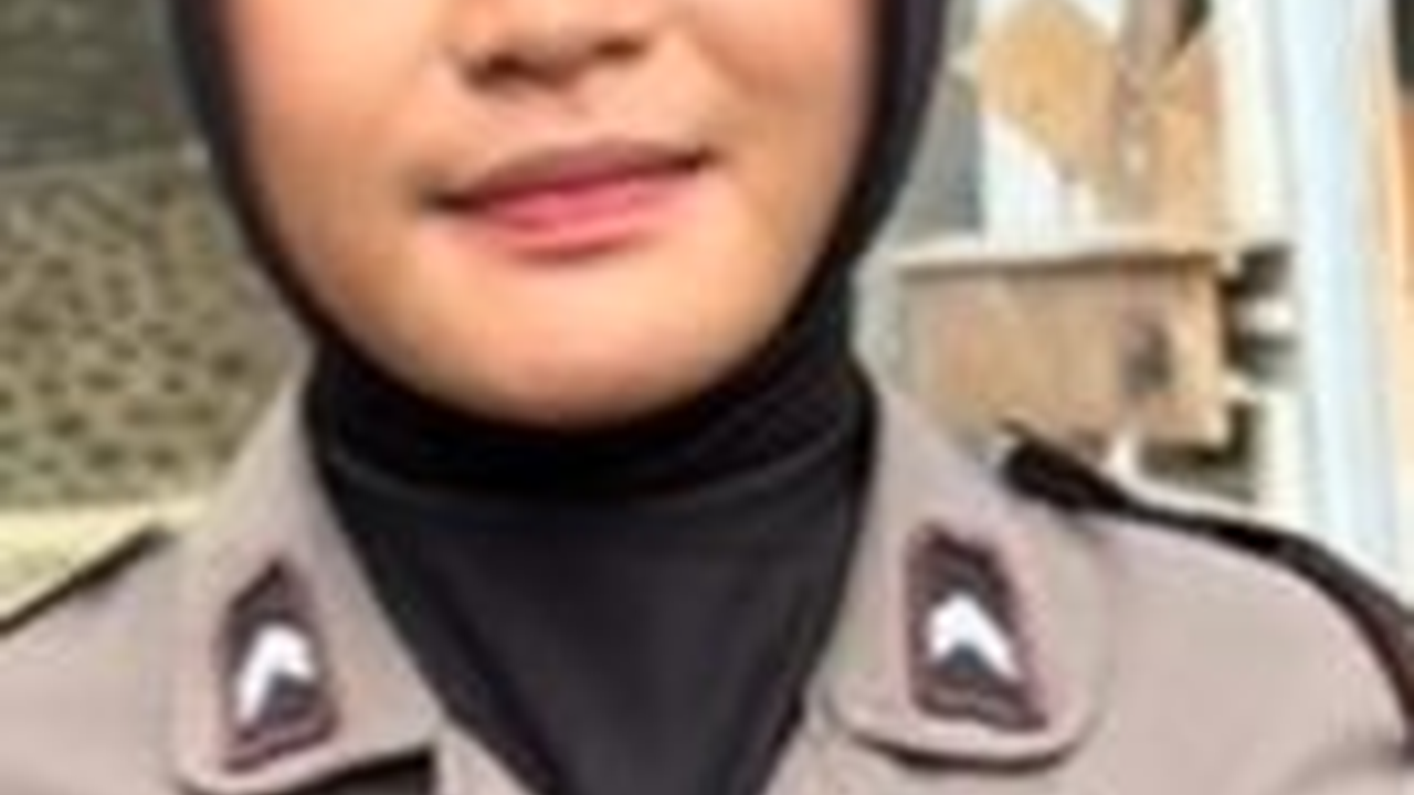 Sosok Polwan Cantik ini Bukan Sembarang Orang, Ternyata Juara Tinju Tingkat Nasional