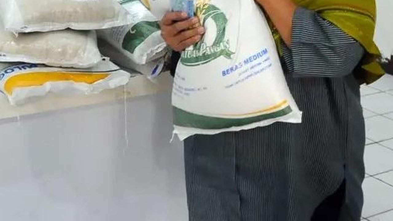 Hormati Pemilu, Bapanas Bakal Hentikan Bantuan Pangan untuk Sementara Waktu