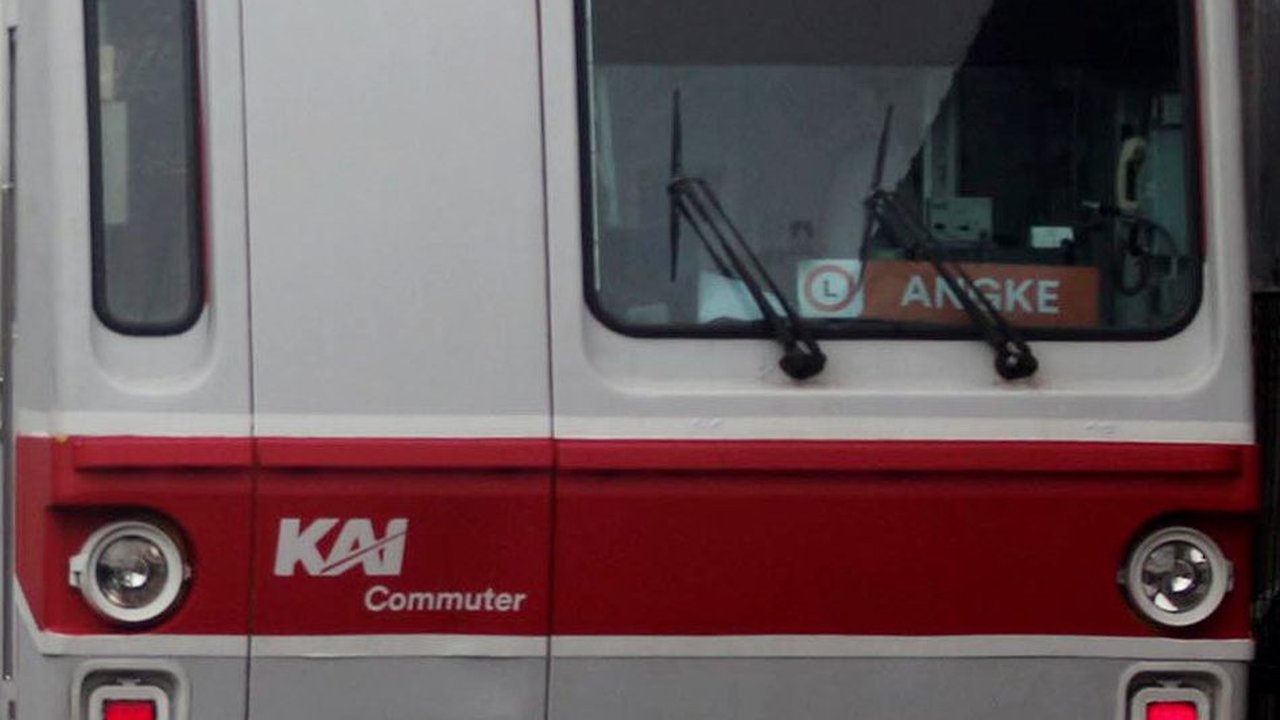 Heboh Kritik Impor 3 Rangkaian KRL dari China, KAI Commuter Ungkap Fakta Lain
