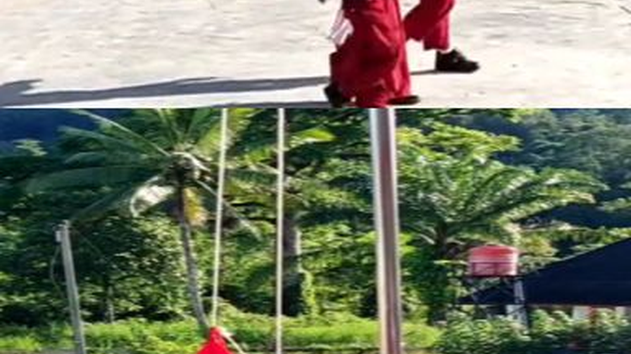 Sukses Kibarkan Bendera Merah Putih saat Upacara Berlangsung, Aksi Bocah SD Ini Banjir Pujian